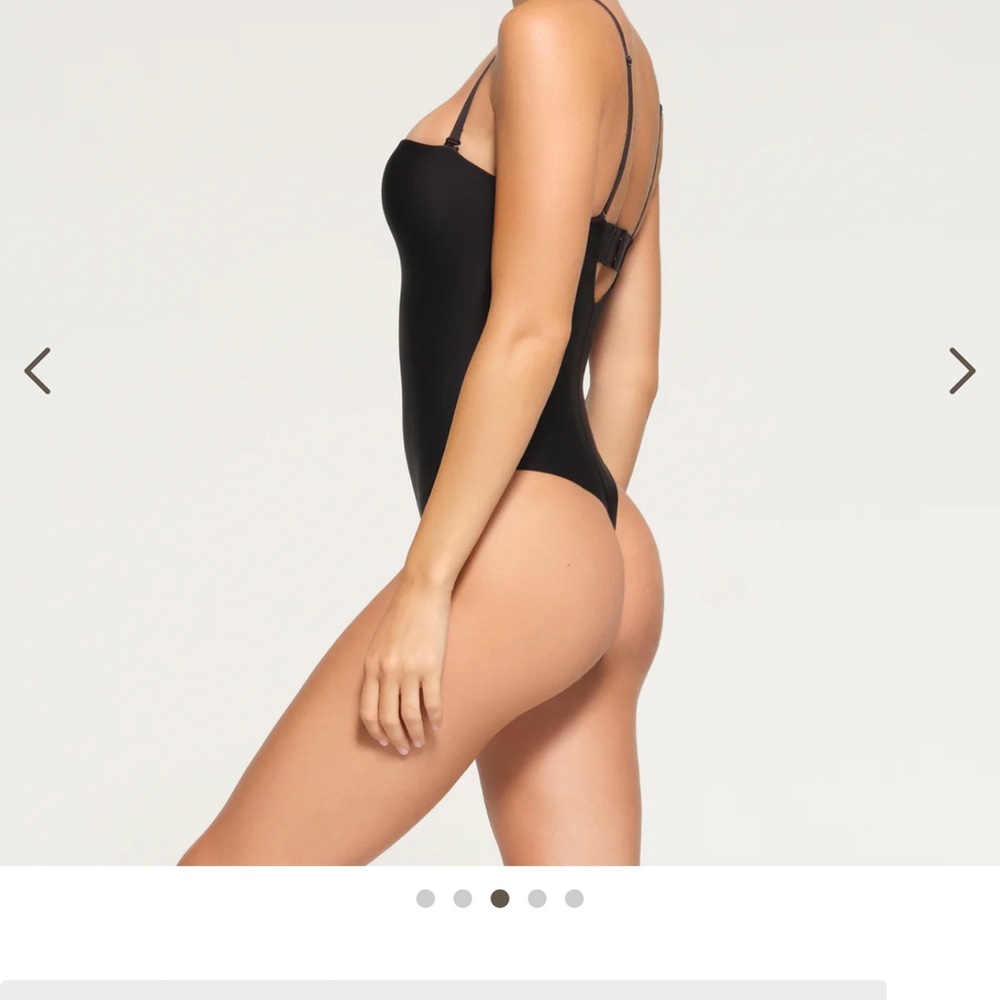SKIMS NWT Body Underwire Thong Bodysuit - Onyx - Picture 2 of 7